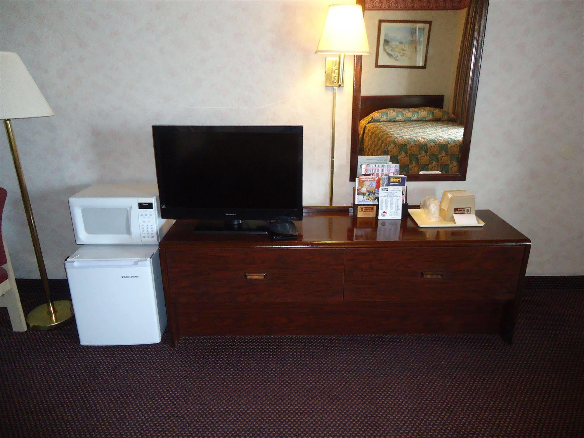 Budget Host Inn Somerset Exteriér fotografie